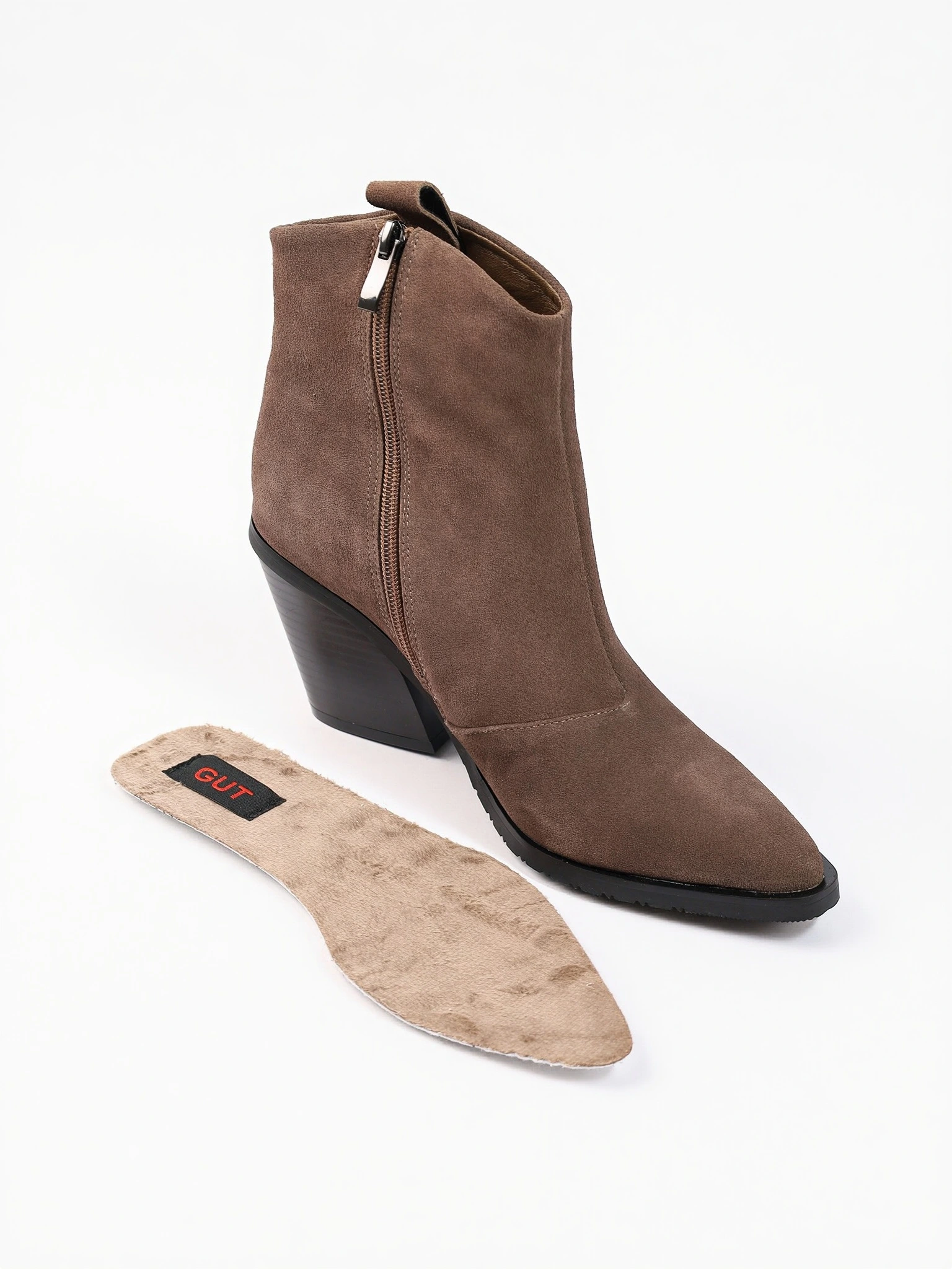 Ботильоны темно-коричневого цвета из натуральной замши